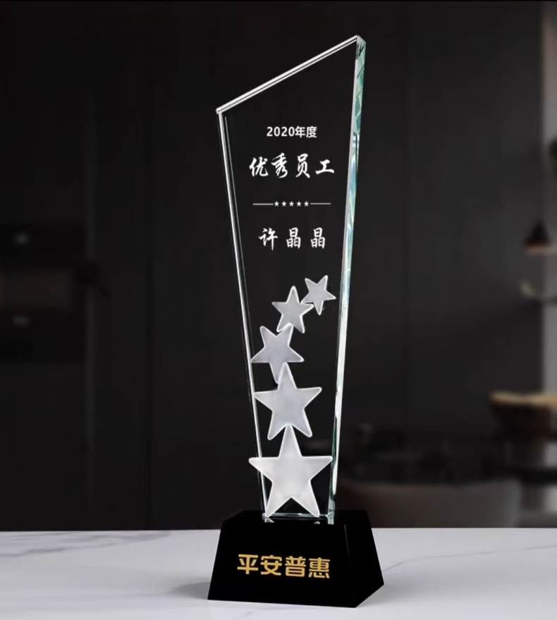 黑底平面贴五角星